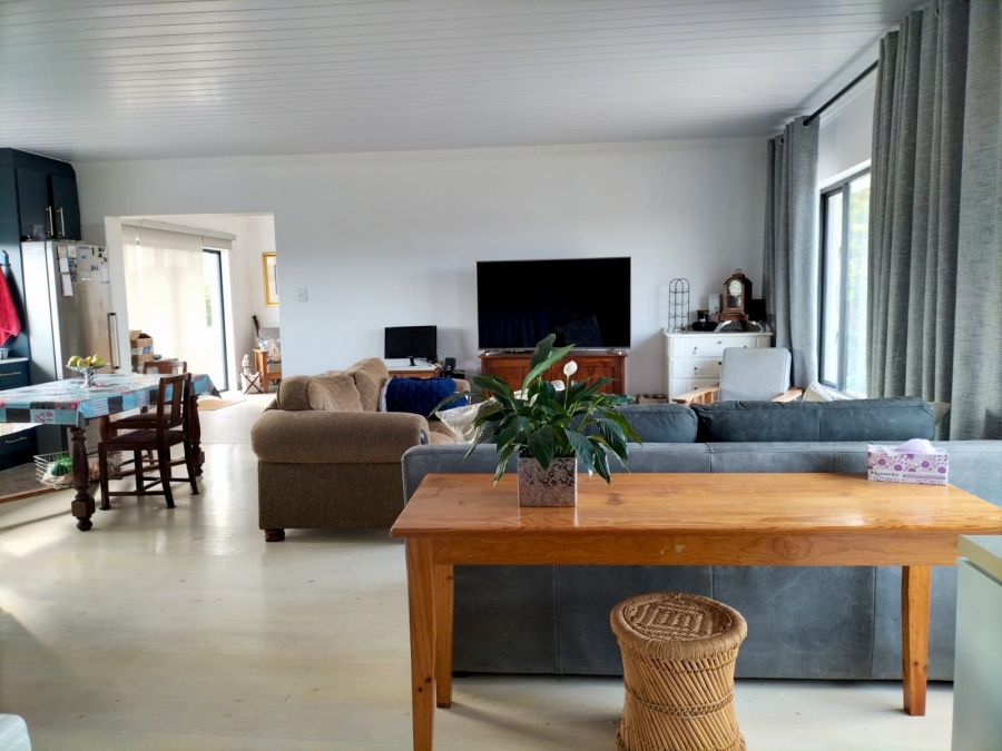 5 Bedroom Property for Sale in Fraaiuitsig Western Cape